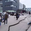 Telah Terjadi Gempa di Jepang Dengan Skala M7.4 yang Memicu Terjadinya Tsunami